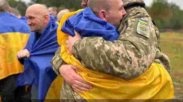Під час обміну полоненими на Львівщину повернулись двоє захисників
