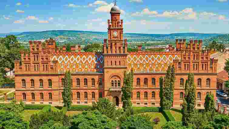 Ви маєте їх обовʼязково побачити: 5 неймовірних будівель в Україні, які вражають красою