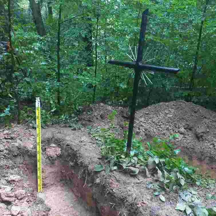 Львівські фахівці завершили пошукові роботи на місці поховань воїнів УПА в Польщі