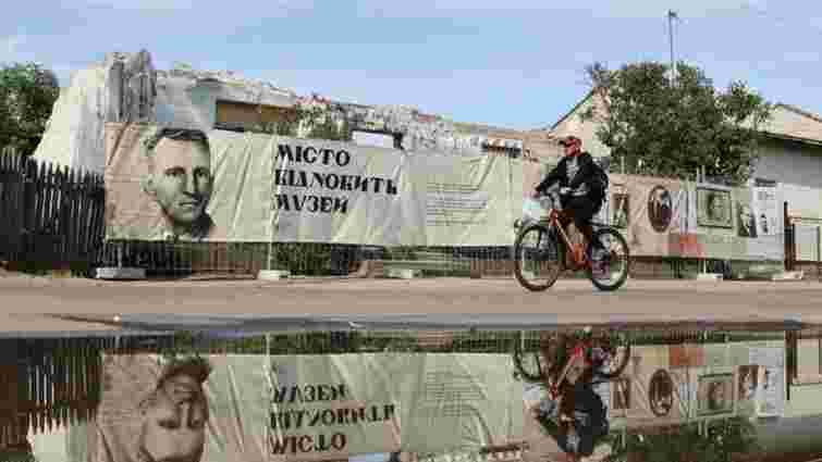 Олександр Усик долучився до відбудови музею Романа Шухевича у Львові