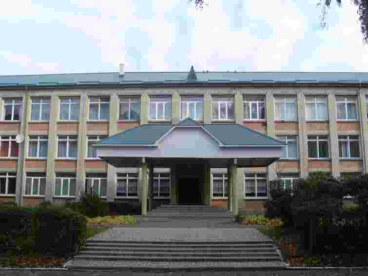 «Ніхто не думає про дітей, для відділу освіти це лише цифри»