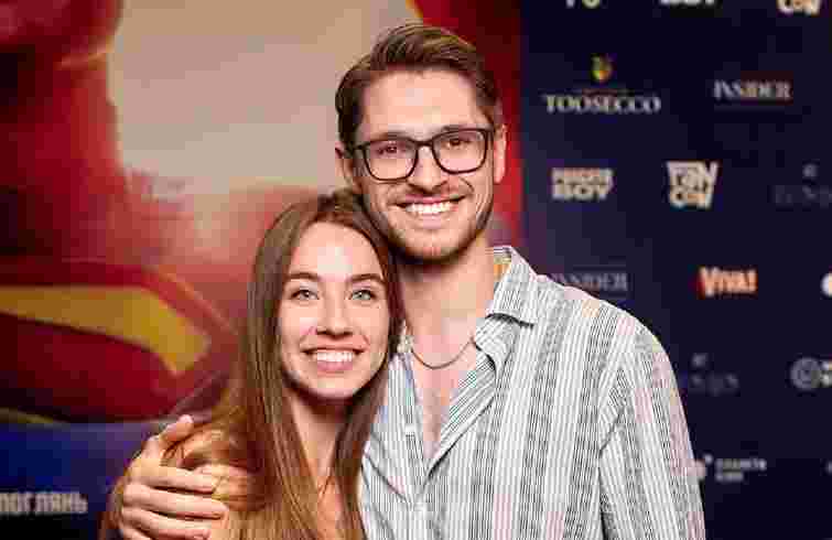 Українські актори Ангеліна Самчик і Євгеній Лісничий оголосили про заручини