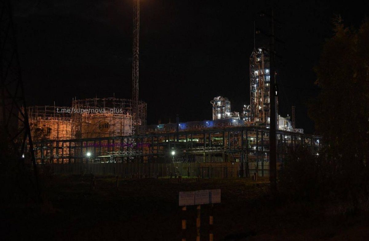 Дрони атакували нафтопереробний завод в російській Тюмені