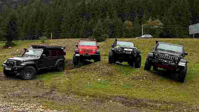 Після публікації ZAXID.NET про розлите в горах Закарпаття мастило поліція почала перевірку
