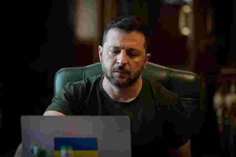 В Офісі президента пояснили, чому петиція не є підставою для присвоєння звання Герой України