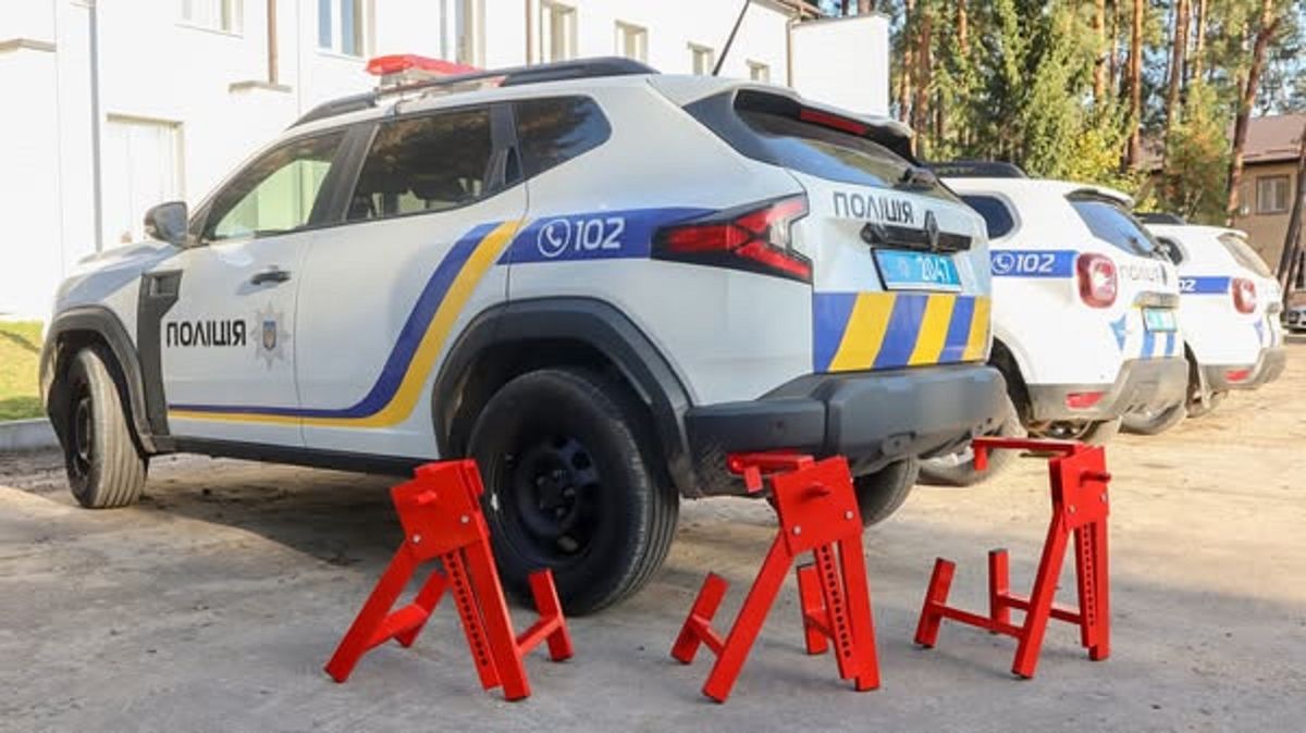 У Новояворівську автомобілі порушників паркування блокуватимуть спеціальними замками