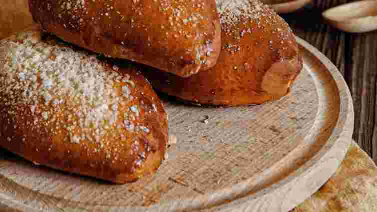 Крохмаль, борошно чи желе: чим найкраще загущувати начинку для пиріжків 