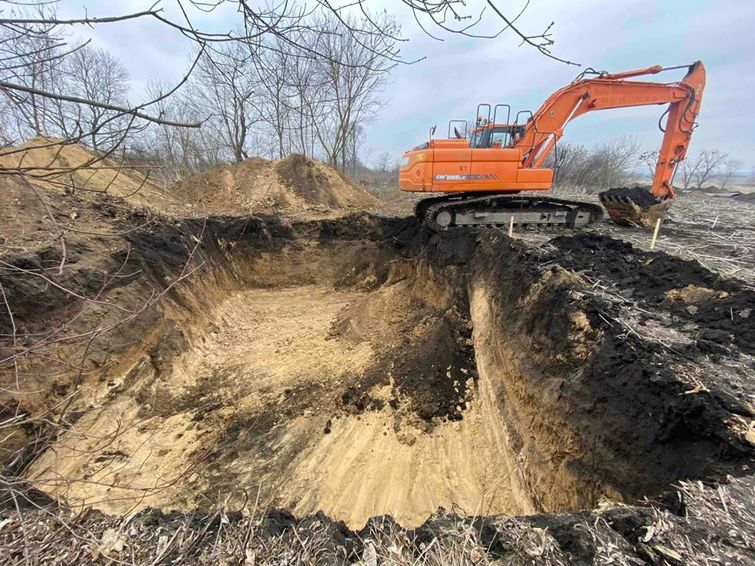 Посадовці Львівської ОВА отримали підозри у розкраданні на будівництві фортифікацій