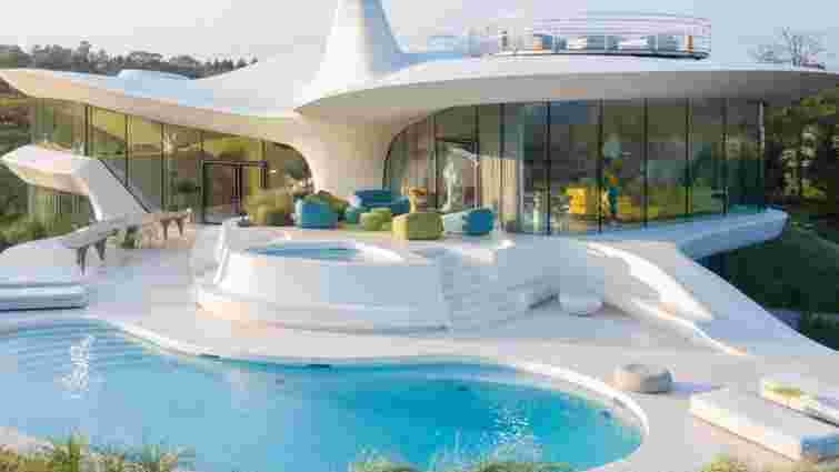 Не як усі: 10 житлових будівель, в яких важко впізнати житло