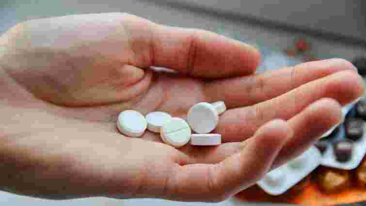 Чому антибіотики не допомагають при ГРВІ та грипі