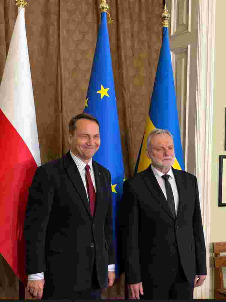 Львівський університет присвоїв звання почесного доктора міністру закордонних справ Польщі