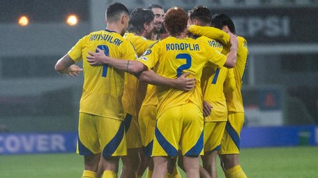 Україна у матчі з вісьмома голами здобула вольову перемогу над Ісландією у відборі на ЧС-2026