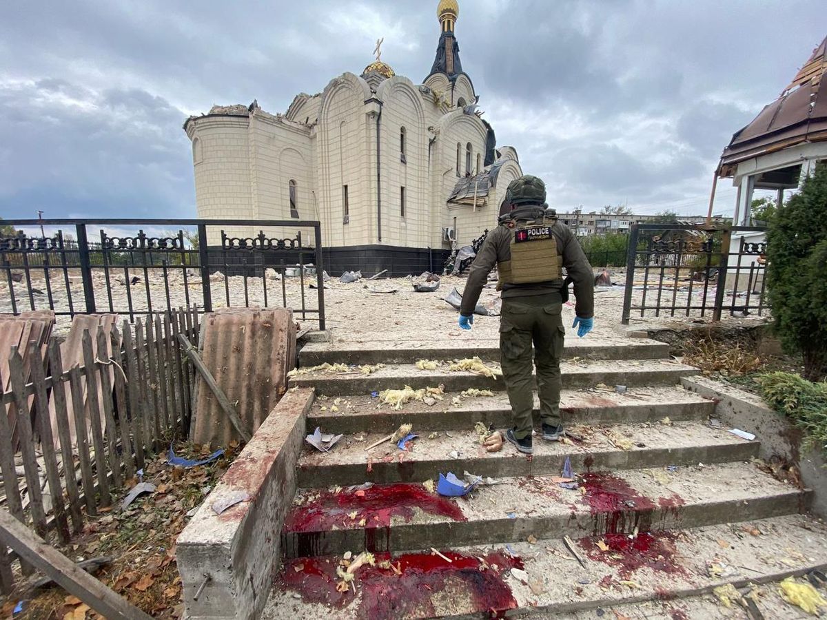 Росія авіабомбою атакувала церкву у Костянтинівці, двоє загиблих