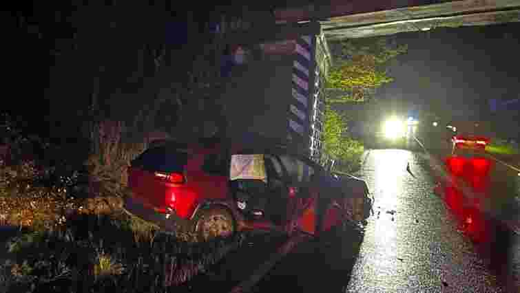 Семеро мешканців Львівщини постраждали у важкій ДТП на Прикарпатті