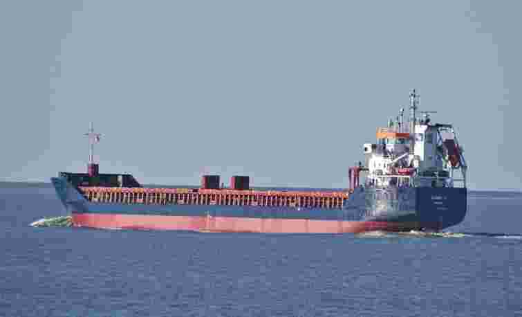 У Чорному морі затонуло вантажне судно, на борту якого перебували 10 моряків з України