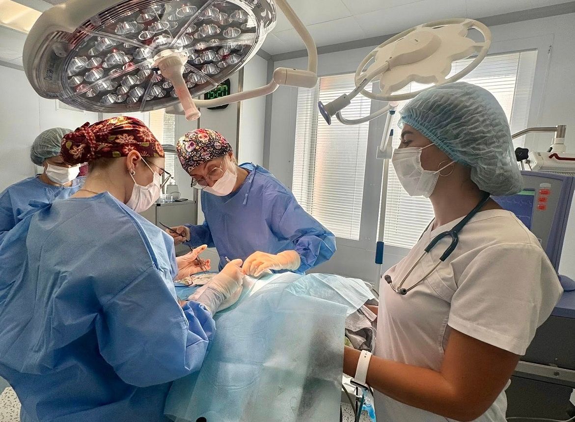 Операція тривала 3,5 години і пройшла успішно