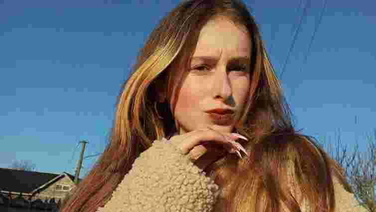 На Прикарпатті розшукують зниклу 15-річну дівчину