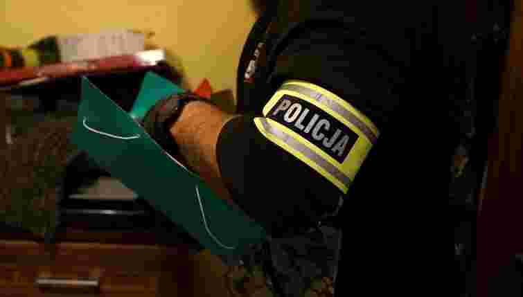 Директор польської лікарні надсилав порно дітям з України