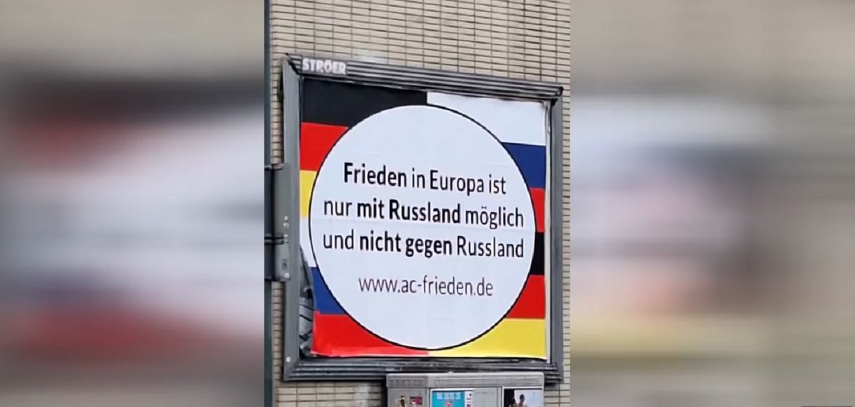 У центрі Аахена розклеїли плакати із закликом до миру з Росією, українська діаспора відреагувала