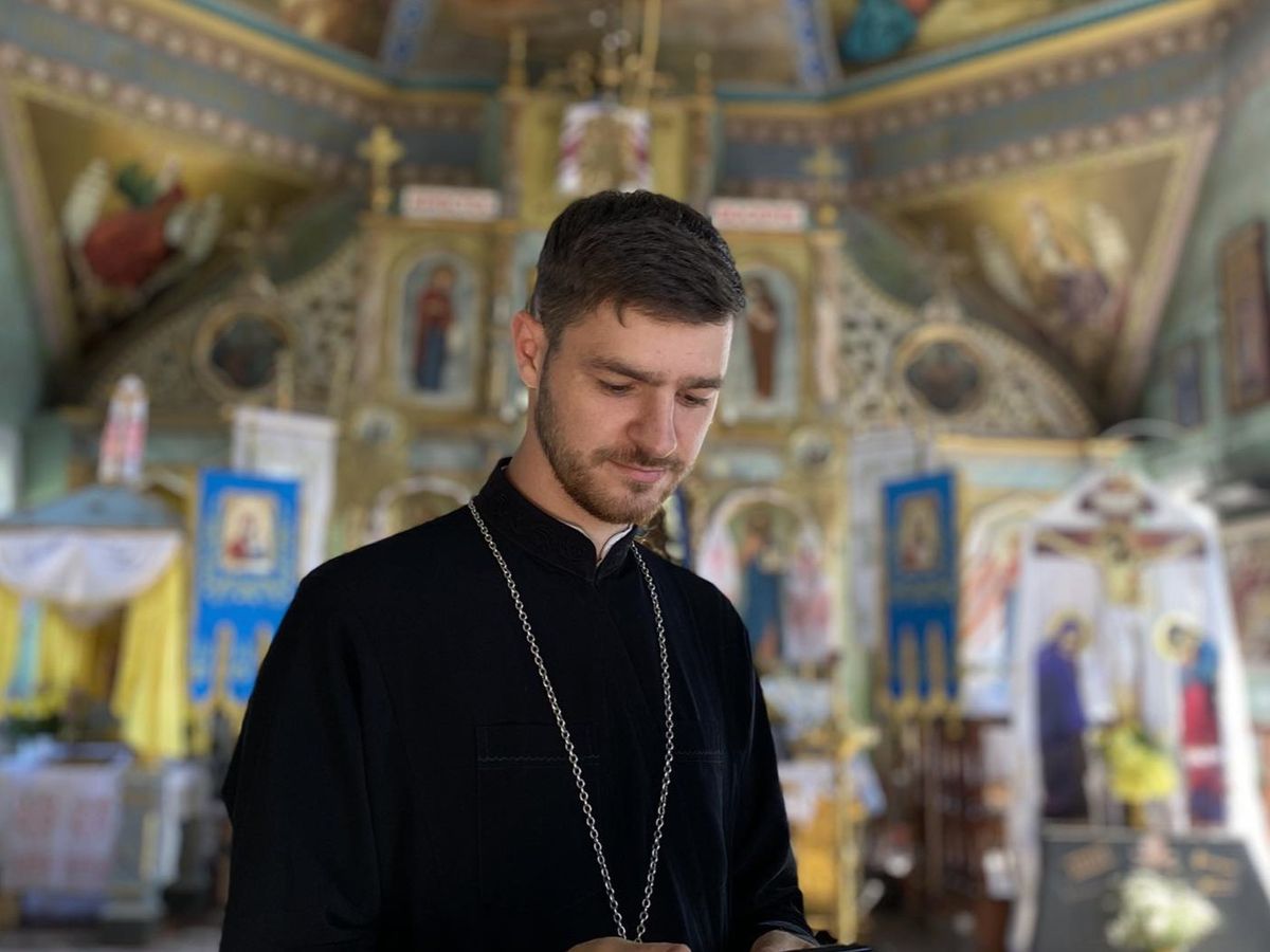 Священник з Тернопільщини розробив мобільний додаток для покаяння