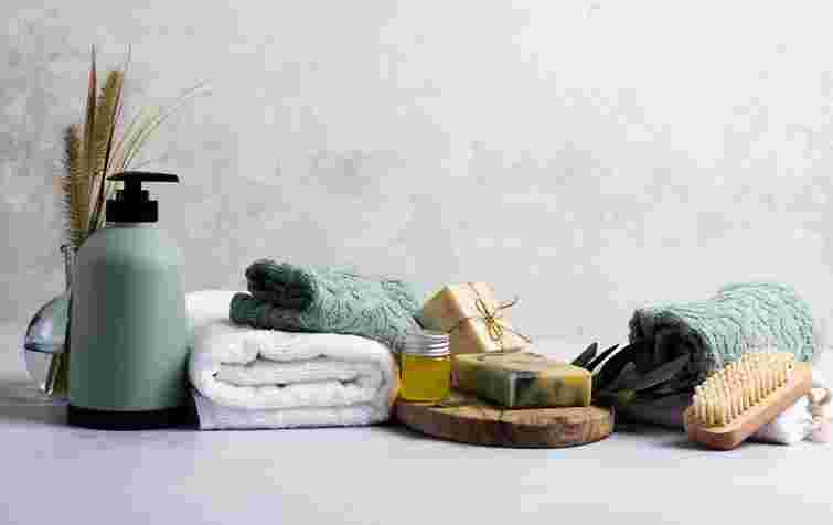 Цим речам тут не місце: що ніколи не слід зберігати у ванній кімнаті