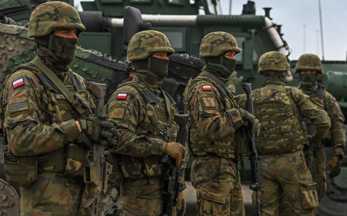 У Польщі на сміттєзвалищі виявили секретну військову документацію