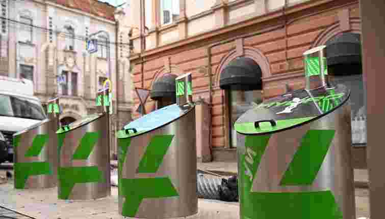 У центрі Чернівців встановили підземні контейнерні майданчики