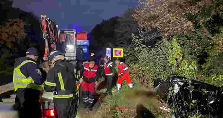 Біля Чернівців унаслідок зіткнення з фурою загинула водійка мікроавтобуса