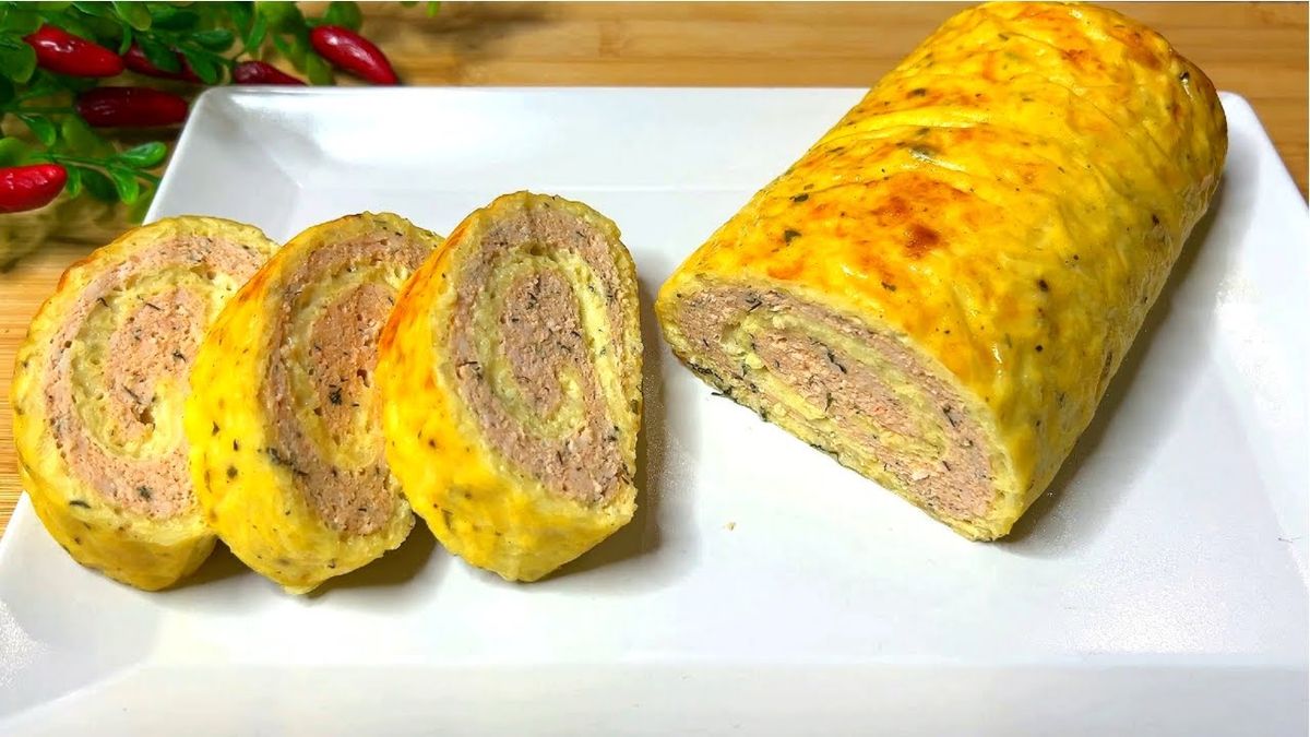 Картопляний рулет з фаршем. Рецепт дня