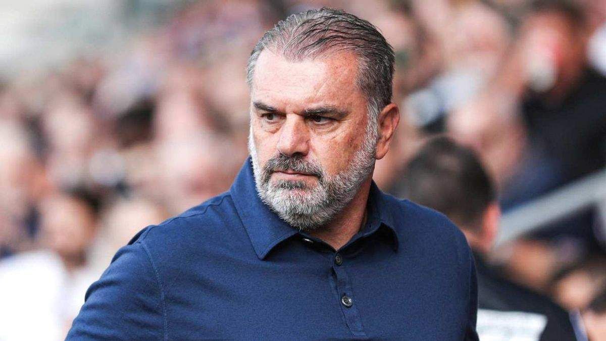 «Ноттінгем Форест» Зінченка звільнив головного тренера, який пропрацював лише місяць