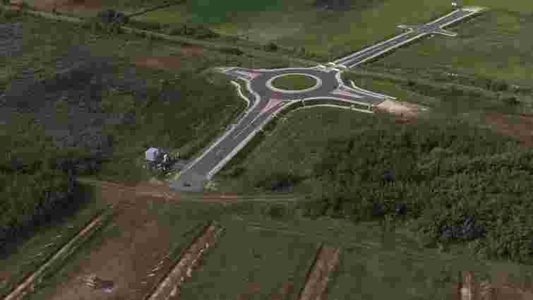 В Угорщині за гроші ЄС збудували перехрестя без жодного дорожнього сполучення