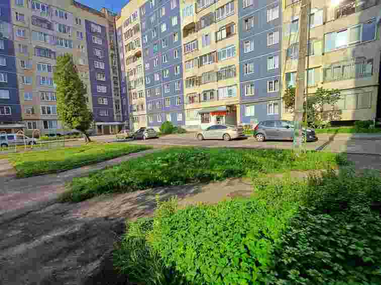 Міська рада відсудила в підприємців землю під неіснуючою автомийкою на Сихові
