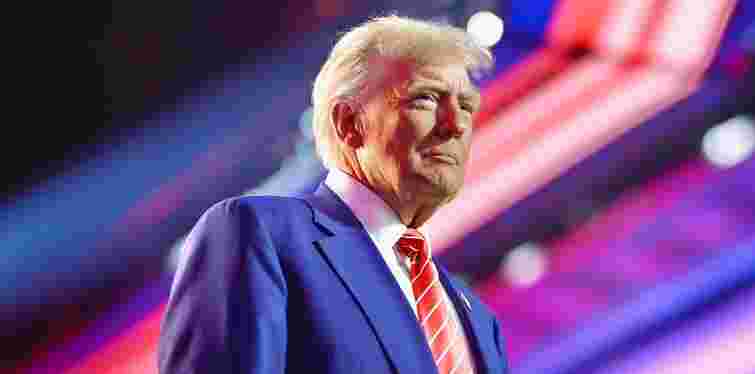 Трамп заявив, що Україна має невеликі шанси перемогти у війні