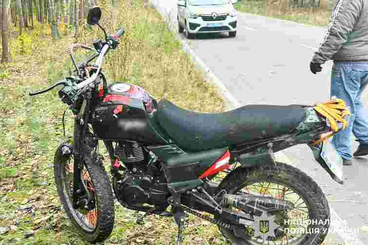 На Рівненщині 19-річний мотоцикліст загинув після зіткнення з деревом
