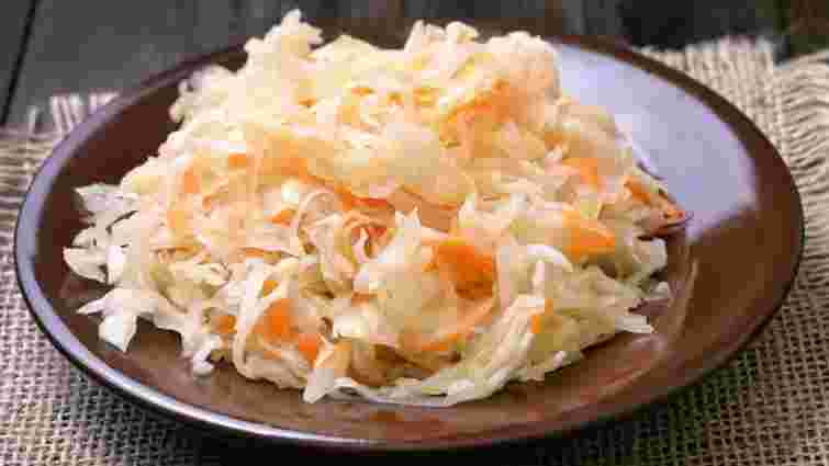 Чому квашена капуста гірчить: основні помилки