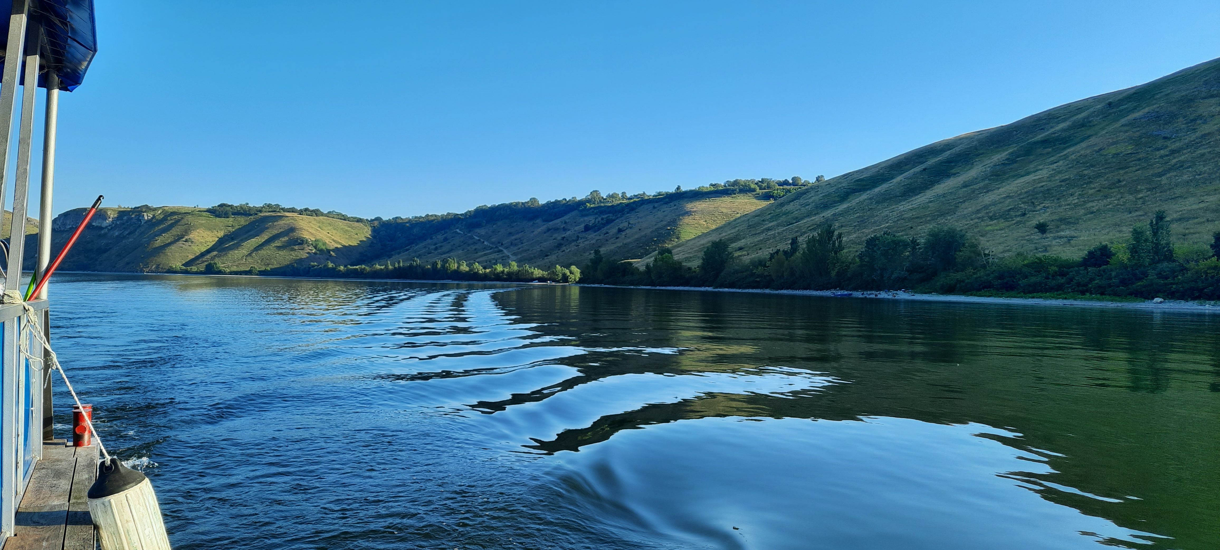 Краєвиди з кораблика (фото ZAXID.NET)