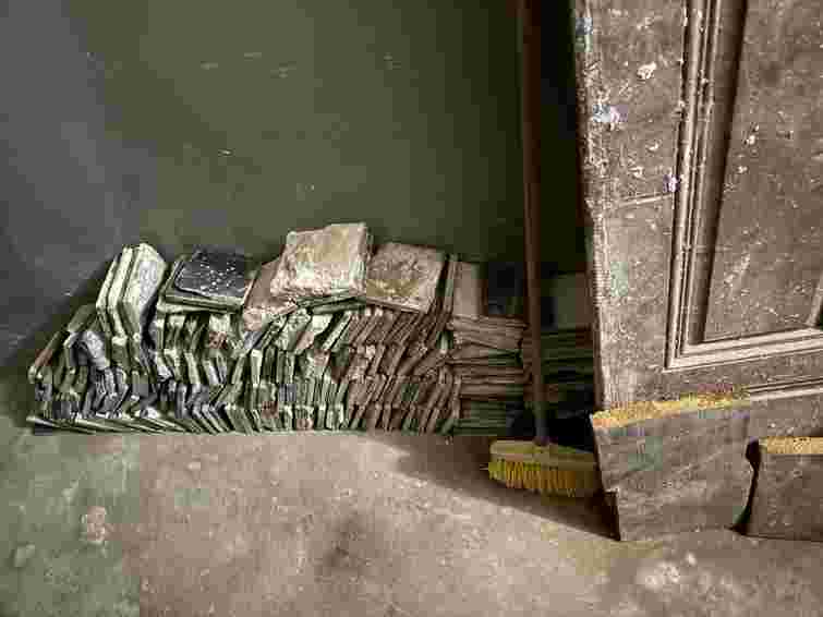 Суд відмовився скасувати штраф для власника піцерії в центрі Львова за руйнування пам’ятки