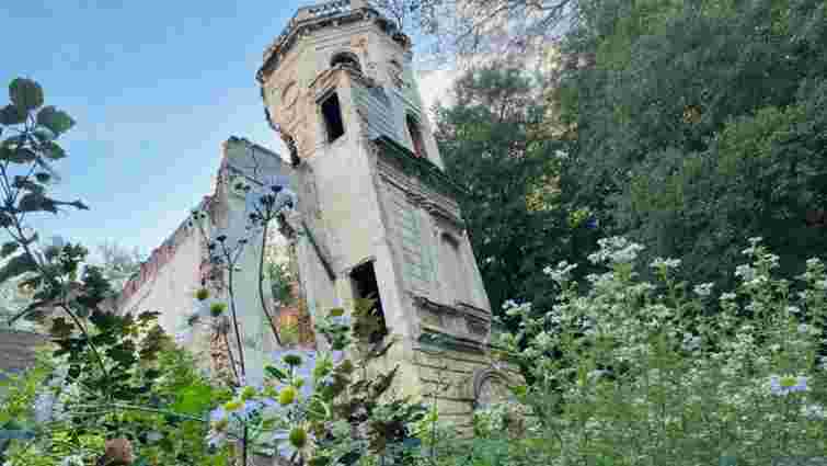 Біля палацу у Судовій Вишні очистять водойму і влаштують відпочинкову зону