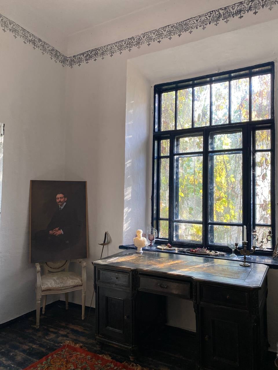 Кабінет Яна Токаржевського-Карашевича з його портретом