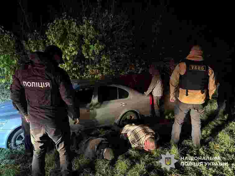 Закарпатського адвоката затримали за переправлення ухилянта через Тису