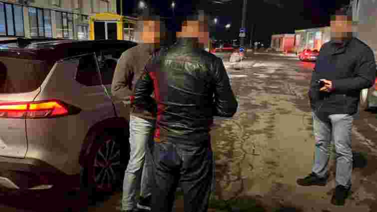 Ексочільник Держподаткової покривав конвертаційний центр з оборотом 15 млрд грн	