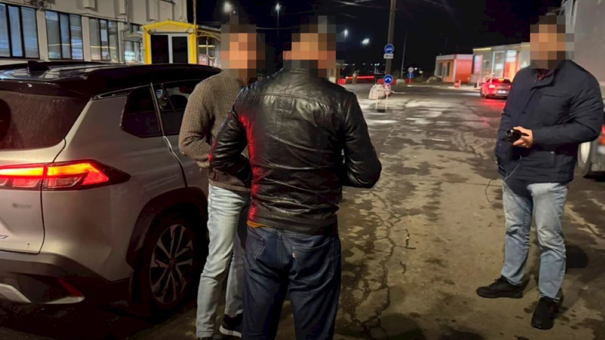 Ексочільник Держподаткової покривав конвертаційний центр з оборотом 15 млрд грн	
