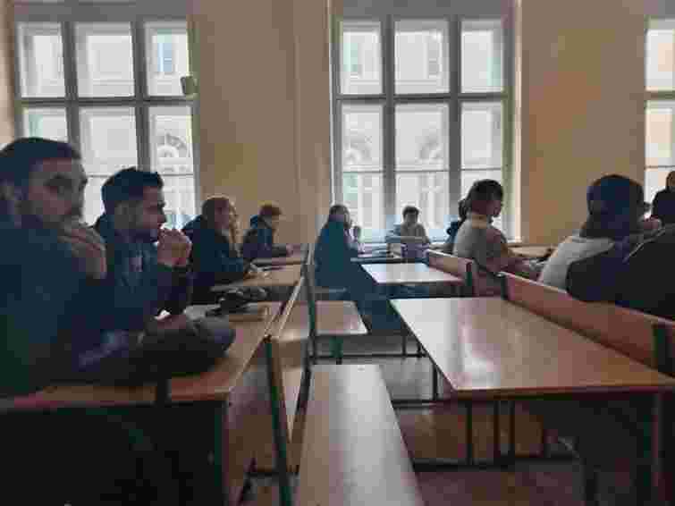 Праворадикальна молодь вчинила бійку під час студентської дискусії у Львівському університеті