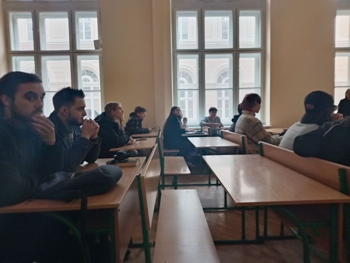 Праворадикальна молодь вчинила бійку під час студентської дискусії у Львівському університеті