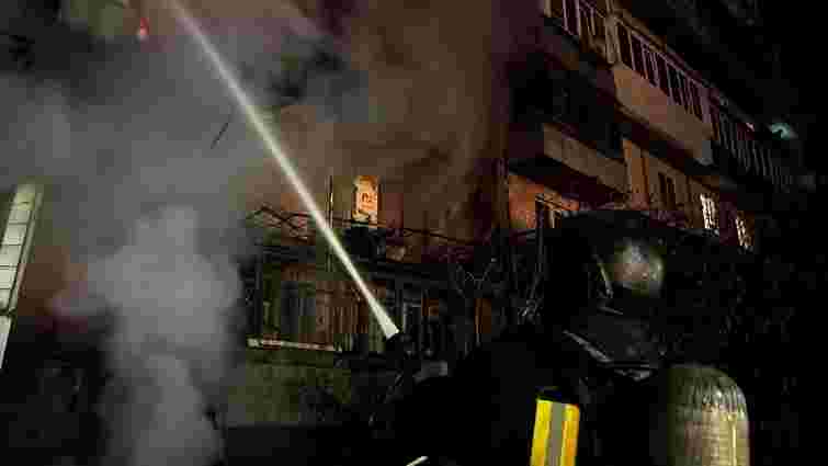 Росіяни другу ніч поспіль атакували Київ, під ударом опинилися багатоповерхівки