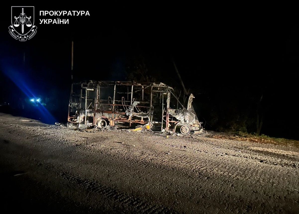 Росіяни дроном вдарили по рейсовому автобусу на Сумщині