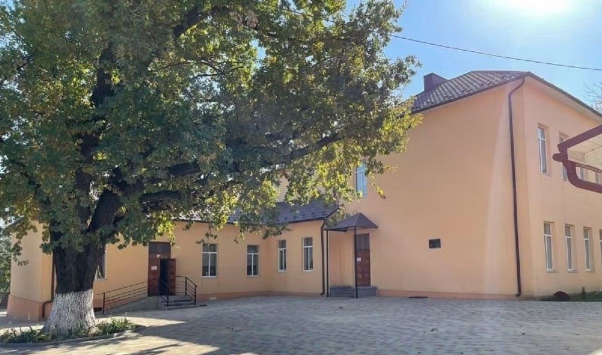 Фірмі депутата облради з Чернівців виділили 21,17 млн грн на ремонт сільської школи 