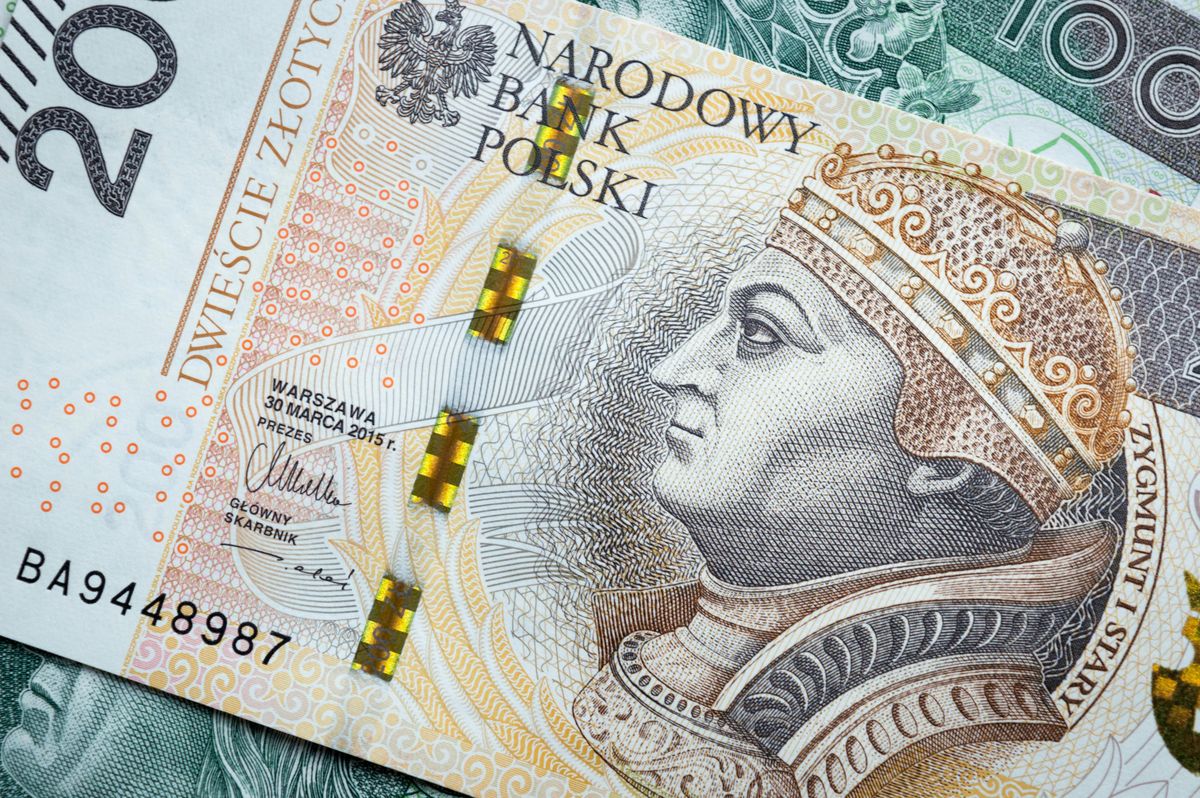 Курс злотого різко підскочив: скільки він коштуватиме в обмінниках Львова