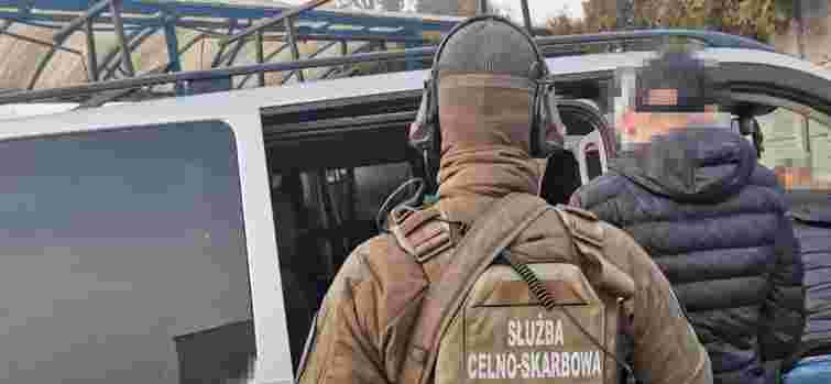 Українець організував у Польщі шахрайську схему на 107 млн злотих