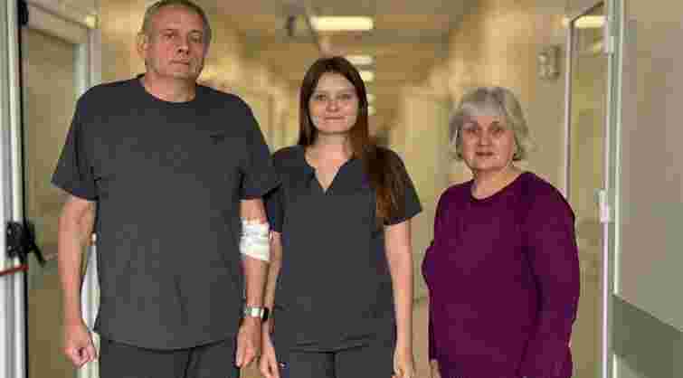 Дружина 68-річного львів'янина вчасно помітила симптоми інсульту і викликала «швидку»